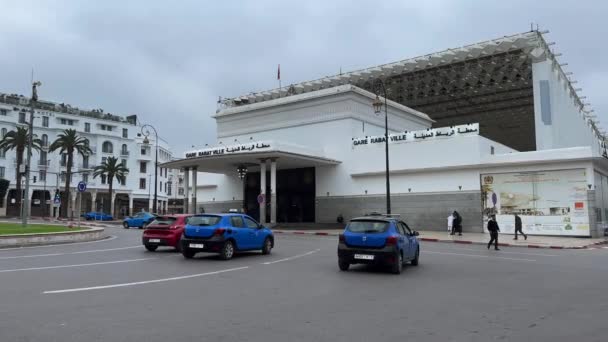 Taxis Parked Road Front Rabat Ville Railway Station Rabat Morocco — Stock Video