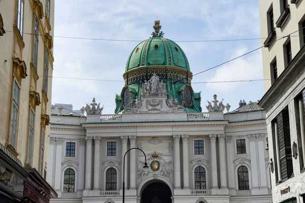 Памятник Михаэльплац Вене Австрия — стоковое фото