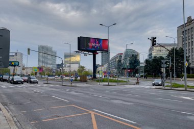 Bratislava, Slovakya 'da arabalar sürüyor