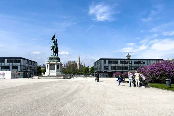 卡尔大公 奥地利维也纳的马术雕像 — 图库照片