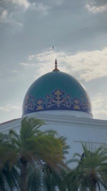 Al Bukhary Camii Mavi Kubbe, Alor Setar, Kedah