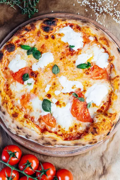 Classic Margherita Pizza — Stock Photo, Image