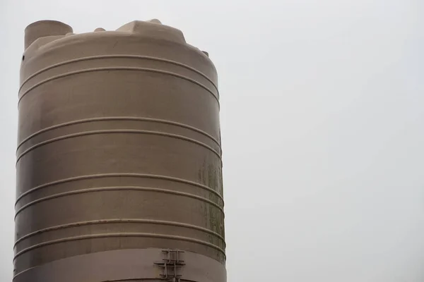 Grote Watertank Buiten Voor Opslag Zoetwater Regenwater Gebruiken Zomer Concept — Stockfoto