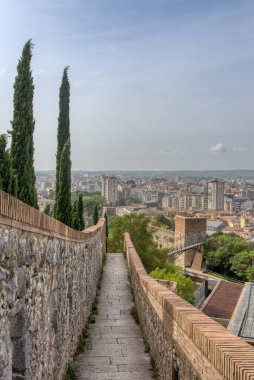 İspanya 'daki Girona şehir duvarının manzarası. Yüksek kalite fotoğraf