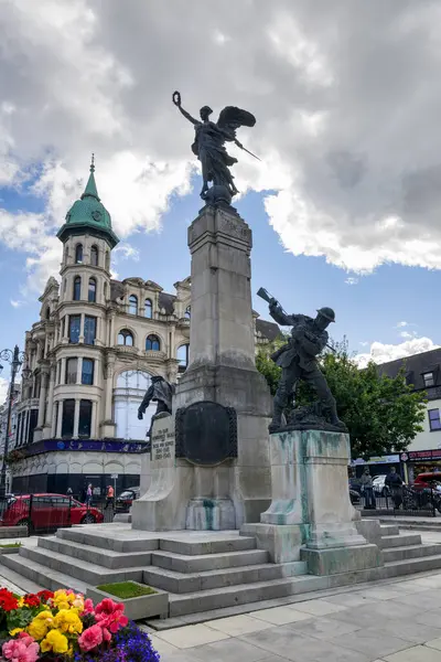 Derry 'deki Elmas Savaşı Anıtı manzarası. Yüksek kalite fotoğraf
