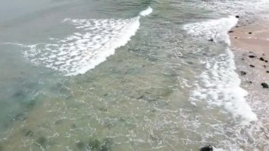 Rahatlatıcı dalgaların hava aracı görüntüsü - 96