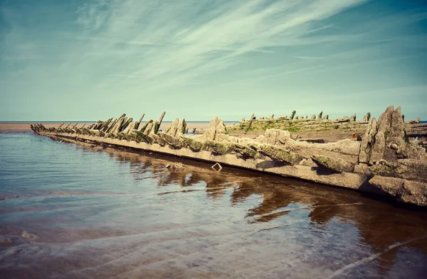 Eski Bir Tarihi Ahşap Gemi Enkazı Issız Bir Tropikal Ada — Stok fotoğraf