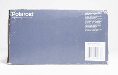 Kent, uk 05.09.2019 Polaroid Impulse Portre Anlık Kamera hazır film yapımcısı. Retro hipster modaya uygun klasik festival kameraları. Instagram fotoğrafçılığı retro Renk derecesini hisset.