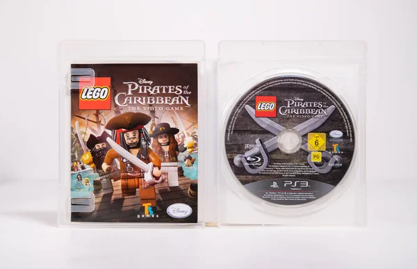 Kent, İngiltere, 01.01.2023 Karayip video oyunu Playstation 3 video oyunu ve DVD oyunlarından Lego Disney korsanı. Sony ps3 ev atari sistemi video oyunları. Nadir playstation oyunları.