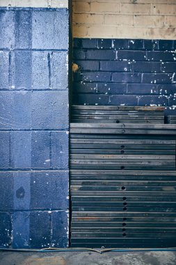 Endüstriyel çelik ve metal kaynaklı çerçeve, inşaat ve inşaat için demir ve çelik üretiyor. Gökdelenlerin yapı ve temelleri için katı soğuk sert metal çerçeveler ve çerçeve.