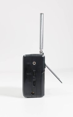 Londra, İngiltere. 09.09.2022 Casio TV 6500 LCD Colour Television UHF Mini taşınabilir televizyon 1990 'ların portatif televizyonu. Eski antika teknoloji.