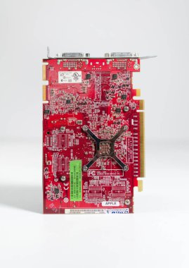 London, uk, 07.09.2022 Apple ATI Radeon HD 2600 XT 256MB GDR3 GDDR3 PCI Express x16 Video Grafik Kartı. Eski elma mac makineleri için eski bilgisayar bileşenleri.