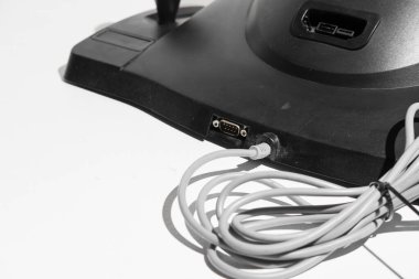 Kent, İngiltere 01.01.2024 Joytech yetkilisi Jordan Grand Prix Yarış Direksiyonu retro sega rüyasında. Yarış arabası tekerleği kumandası