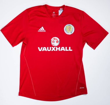 Kent, İngiltere 01.01.2023 İskoçya 2017-18 İskoçya Millî Futbol Oyuncusu Adidas ve Vauxhall sponsorluğundaki Eğitim Gömleği