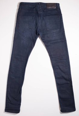 Kent, UK, 01.01.2023 En iyi oyuncakçı. Orijinal kot kaliteli kıyafetler. Ünlü ikonik Amerikan kotları sokak kıyafetleri Mens Blue Denim Slim Straight Jeans 