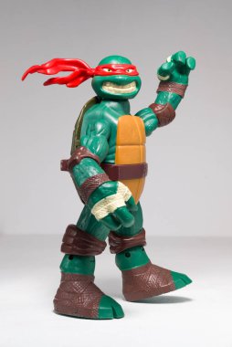 Kent, UK 01.01.2023 Leonardo Genç Ninja Kaplumbağa Oyuncak Oyuncak 10 2012 Viacom Nickelodeon hayali kaplumbağa oyuncakları. Karate dövüş sanatları figürleri.