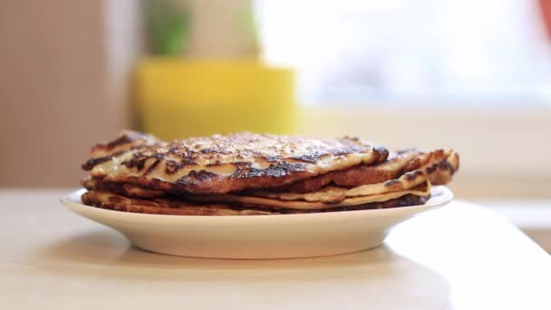 Frying Homemade Pancakes Milk Woman Hand Takes Ready Made Pancake — Wideo stockowe