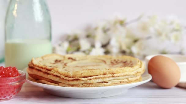 Stack Hot Pancakes Put New Crepes Stack Ready Made Pancakes — Vídeo de Stock