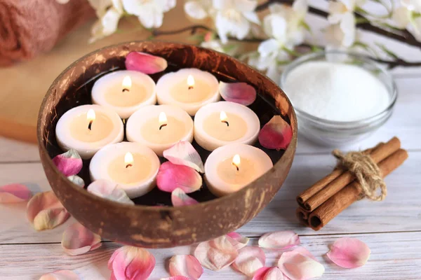 Burning Candles Water Spa Composition Coconut Bowl Candles Rose Petals — Stock Photo, Image