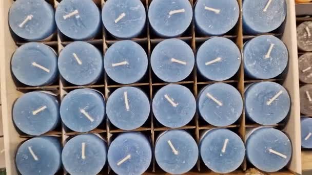 Conjunto Velas Azuis Uma Caixa Aromaterapia Utensílios Domésticos Vender Velas — Vídeo de Stock
