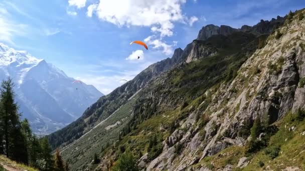 Βουνά Αναρρίχηση Στην Κορυφή Του Brevent Γαλλικές Άλπεις Chamonix Όμορφο — Αρχείο Βίντεο