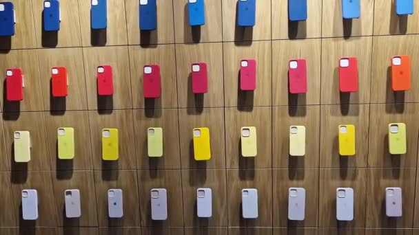 키예프 우크라이나 2024 아이폰 색상의 범퍼를 Iphone용 실리콘 케이스 시리즈 — 비디오