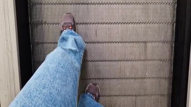 Escalier Plat Dans Centre Commercial Monter Escalier Roulant Dans Lieu — Video