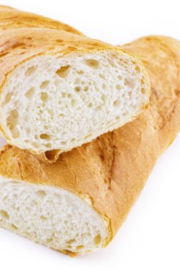 Beyaz arkaplanda izole edilmiş İtalyan ekmeği ekmeği.