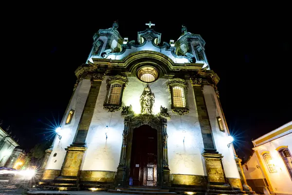 Nossa Senhora do Carmo Kilisesi 'nin gece yüzü - Sao Joao Del Rei