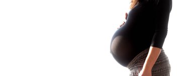 Mutlu kız hamile, aile ve aşk teması