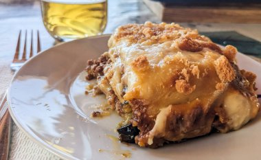 Musakka tarifi, Yunanistan ve Avrupa 'dan tipik ve ünlü yiyecekler