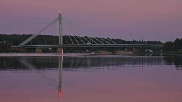 Lumberjacks Ponte Autostradale Metallo Candela Nella Capitale Artica Finlandese Rovaniemi — Video Stock