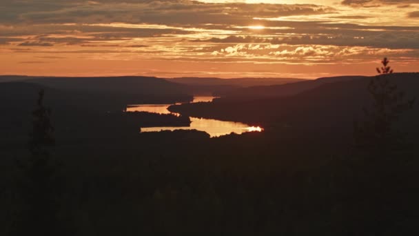 Finlandiya Rovaniemi Kings Ten Santavaara Tepesi Nin Tepesine Uzanan Görüntü — Stok video