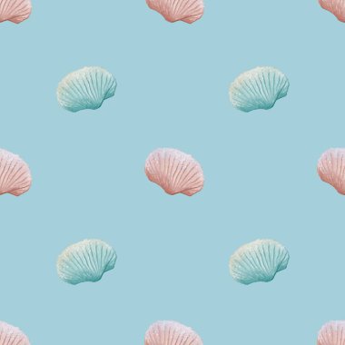 Renkli kabuklar açık mavi arkaplan üzerinde tekrarlanan bir desen halinde düzenlenir, kumaş ve ambalaj için idealdir.