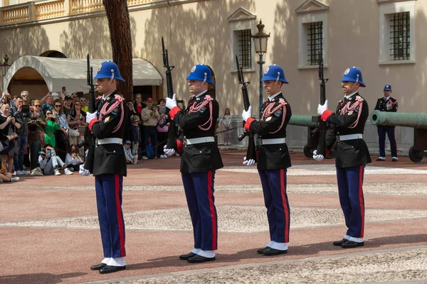 Monte Ville Mônaco Abril 2023 Membros Compagnie Des Carabiniers Prince — Fotografia de Stock
