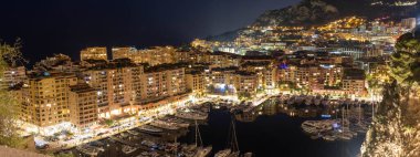 Monako-Ville, Monako, 21 Nisan 2023 - Monako 'daki Fontvieille manzarası, gece Monako-Ville' den alındı.