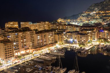 Monako-Ville, Monako, 21 Nisan 2023 - Monako 'daki Fontvieille manzarası, gece Monako-Ville' den alındı.