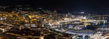 Monaco-Ville, Monako, 21 Nisan 2023 Monako 'daki ana liman manzarası.