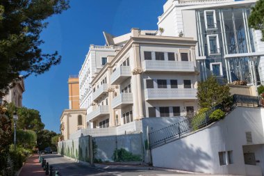 Monako-Ville, Monako, 20 Nisan 2023, Monako Prensliğinin eski bir parçası olan Monako-Ville sokakları.