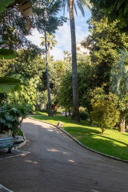 Monako, Monako, 21 Nisan 2023 Jardins de la Petite Afrique, Monte-Carlo Kumarhanesi 'ne yakın.