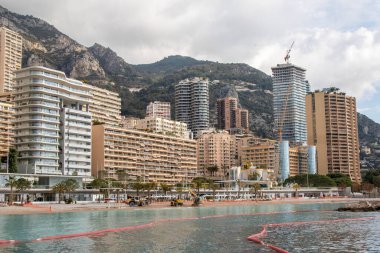 Monako, Monako, 21 Nisan 2023 Prenses Grace Bulvarı 'ndaki konutların manzarası.