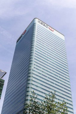 Londra, Birleşik Krallık, 28 Mayıs 203 Canary Wharf 'taki HSBC binasının manzarası.