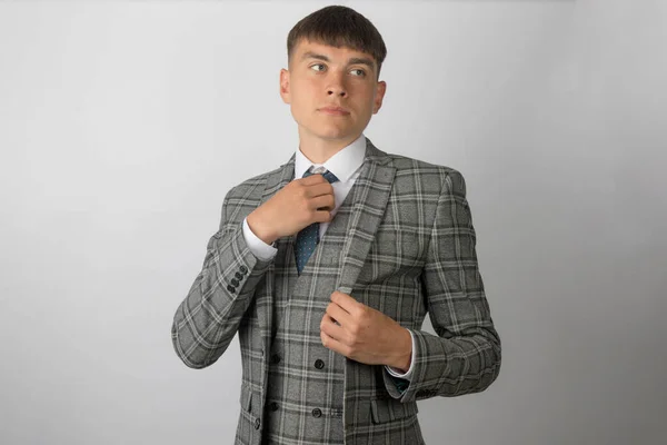 Young Entrepreneur Wearing Suit Tie Waistcoat Adjusting His Tie — Stock Photo, Image