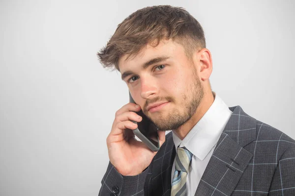 Portrait Young Entrepreneur Suit Tie Using Mobile Phone — Stock Photo, Image