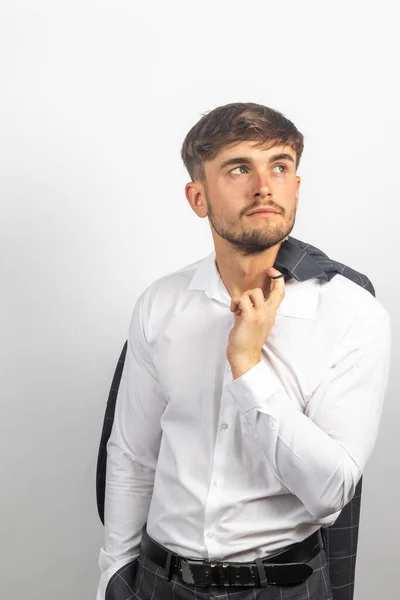 Genç Bir Adamı Girişimci Portresi Açık Yaka Gömlekli Ceketi Üzerinde — Stok fotoğraf