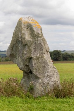 Longstone Adem ve Havva, İngiltere 'nin Wiltshire kentinde bulunan Stonehenge, Avebury ve Associated Sites UNESCO Dünya Mirası Alanının bir parçasıdır. Bu taş Eve.