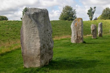 Avebury Taş Çemberi, Unesco Dünya Mirası Bölgesi, Wiltshire İngiltere 'de yer almaktadır.