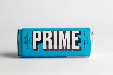 Londra, Birleşik Krallık, 18 Ekim 2023: - A Can of Blue Raspberry Prime Energy içeceği, Genç Logan Paul ve KSI tarafından tanıtıldı