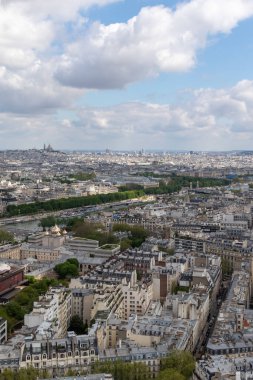 Paris, Fransa, 18 Nisan 2024 Eyfel Kulesi 'nden Paris manzarası