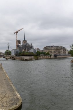Paris, 19 Nisan 2024 Notre Dame De Paris 'teki restorasyon çalışmaları